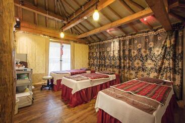 Hotel The Seaes & Resort