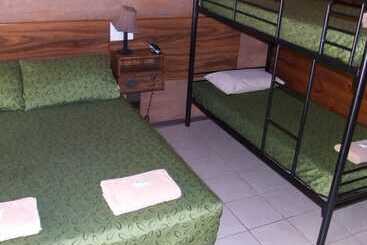 Territory Manor Motel & Caravan Park