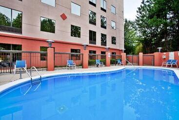 Holiday Inn Express Hotel & Suites Lawrenceville, An Ihg
