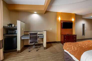 酒店 Comfort Suites Perrysburg  Toledo South