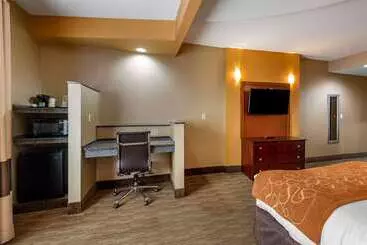 בית מלון כפרי Comfort Suites Perrysburg  Toledo South