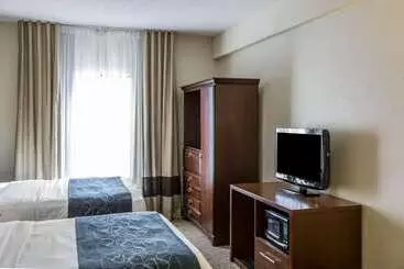 호텔 Quality Suites