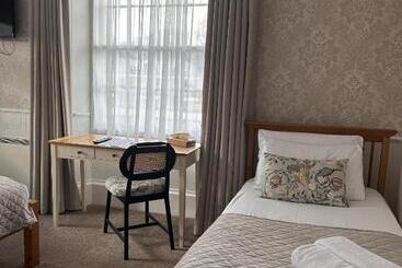 호텔 Fairlawn House