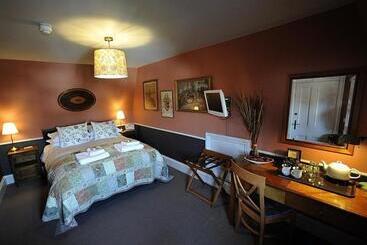 فندق The Lamb Inn