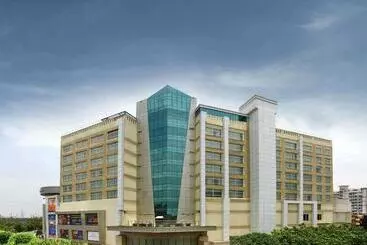 Aparthotel Mahagun Sarovar Portico Suites Ghaziabad