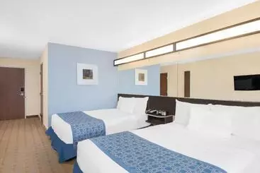 Microtel Inn & Suites By Wyndham Waynesburg