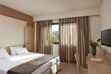 בית מלון כפרי Atlantica Mikri Poli Crete