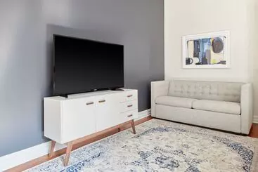 فندق The Arco Powered By Sonder