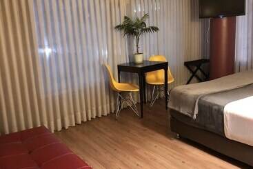 هتل آپارتمان Living 55