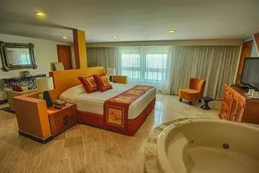 Grand Oasis Viva Resort - Adults Only