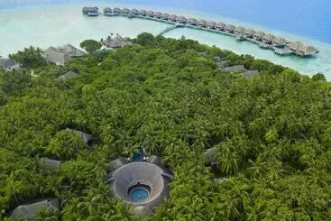 Hotel Dusit Thani Maldives