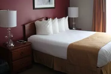 公寓式酒店  Grandstay Hotel & Suites Ames