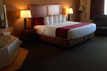 Отель Americinn By Wyndham Mcalester