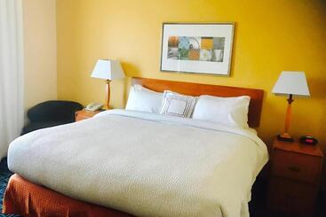 فندق Fairfield Inn And Suites Sacramento Airport Natomas