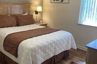 Отель Affordable Suites Of America Harrisonburg
