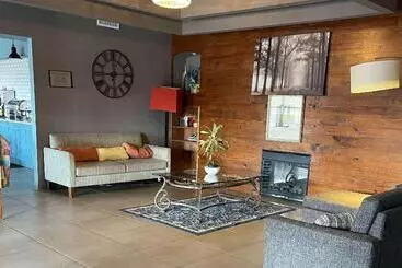 Отель Baymont By Wyndham Sumter