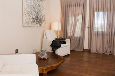 فندق ريفى Mas Falet 1682