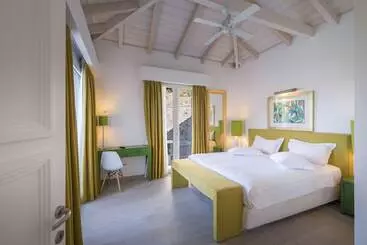 Salvator Villas & Spa