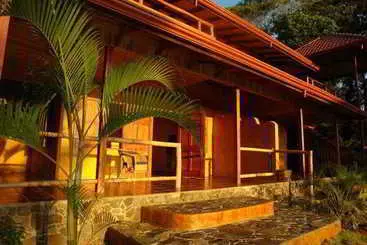 هتل El Remanso Rainforest & Wildlife Lodge