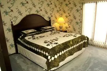 ホテル Knights Inn Lodge Resort Forest City