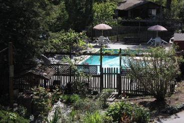 Jaye’s Timberlane Resort