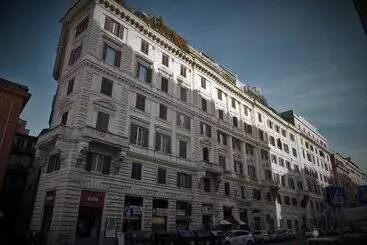 2 Passi Al Colosseo B&b