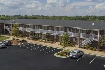 Отель Affordable Suites Kannapolis