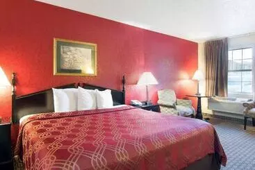 ホテル Econo Lodge Pine Bluff