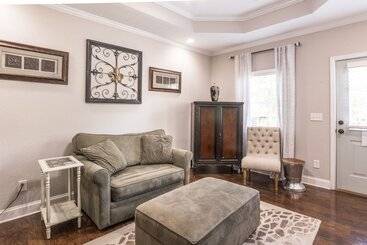 27 On Park Boutique Hotel & Venue