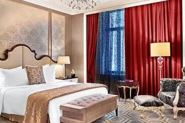 בית מלון כפרי The St. Regis Moscow Nikolskaya
