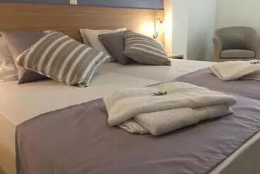 בית מלון כפרי Apollon