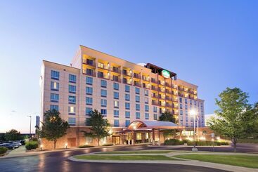 هتل Courtyard By Marriott Denver Airport