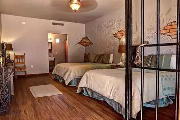 فندق Tombstone Monument Guest Ranch