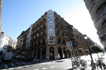 Easo Suite 1 Apartment By Feelfree Rentals