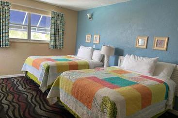 בית מלון כפרי Hideaway Village