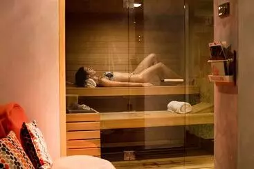 Otel Laqua By The Sea