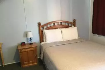 Отель Stone Mountain Lodge