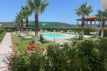 בית מלון כפרי Agriturismo San Raphael