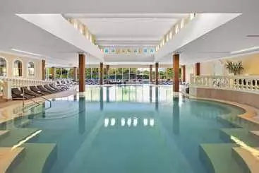 Отель Dorint Marc Aurel Spa & Golf Resort