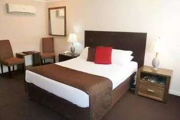 The Aston Motel Tamworth