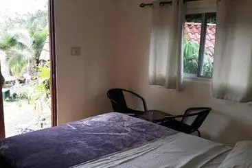 Retkeilymaja Los Pinos De Torio