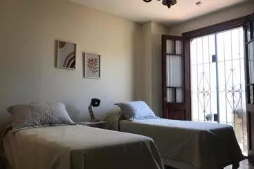 ベッドアンドブレックファースト La Yurta