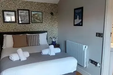 Bed and Breakfast The Three Swallows Cley