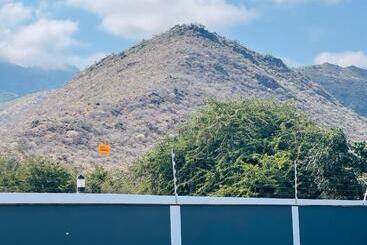 ホテル Johnsons Villas