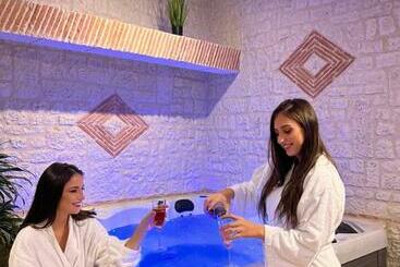 ペンション Suite Privative Jacuzzi Sauna De La Villa Del Castagnol