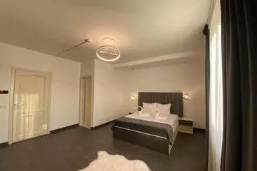 Hotel Ocaua Lui Cuza