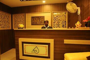 Hotel Platinum Arrow Hub