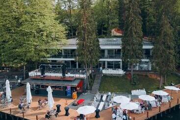 Adventure Lake Resort  Simared