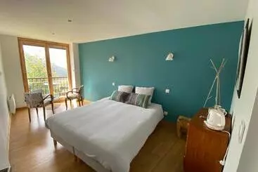 ベッドアンドブレックファースト La Tanière