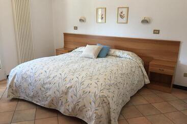 בית מלון כפרי Albergo Franzone